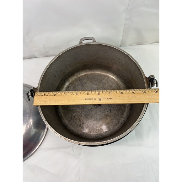 Vintage Majestic Cookware Aluminum Dutch‎ Oven Kettle With Lid 5 Quart w/Handle - Picture 8 of 9